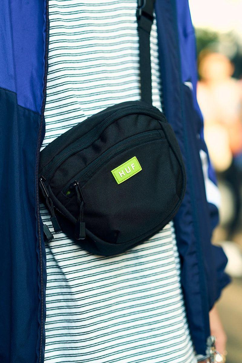 古着のシャカシャカアウターをパンツとシューズでキレイめ 阿部 6枚目の写真