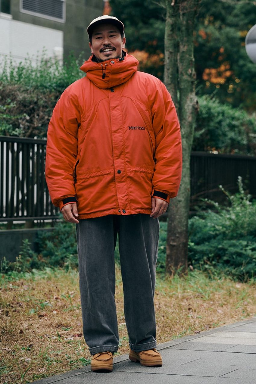 【街角人気上昇中】「マーモット」のアウターを街使い。洒落た大人のコーデ好例をスナップで - 2枚目の画像