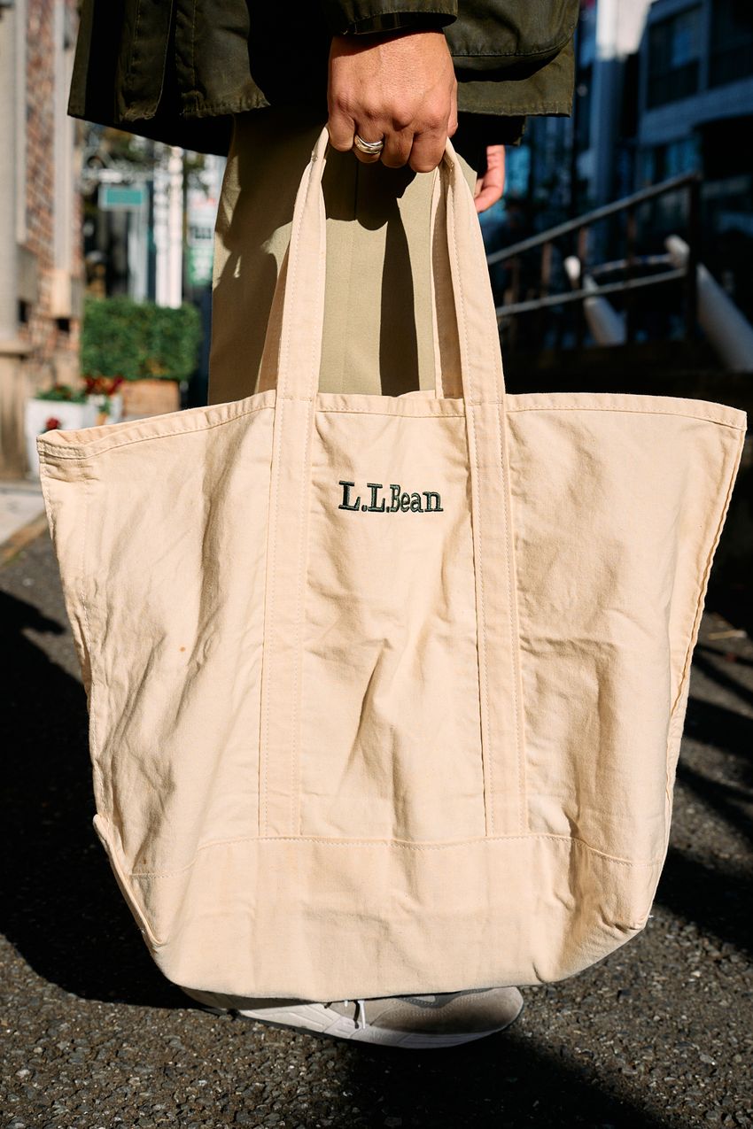 「スニーカーはニューバランス」な大人たち、アウターは何選ぶ？愛用ブランドはフリークス、バブアー…… - 11枚目の画像