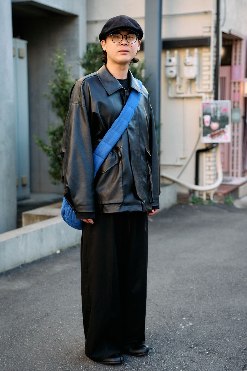 ブラックコーデを成功に導く簡単テクニック。素材、小物、意外な挿し色候補 - 5枚目の画像