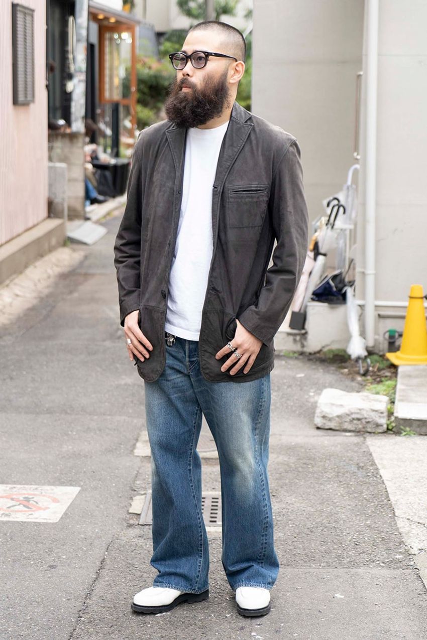 デニム選びのセンスがいい人、「グラフペーパー」愛用率高し！20代＆30代の着こなし好例3選 - 8枚目の画像