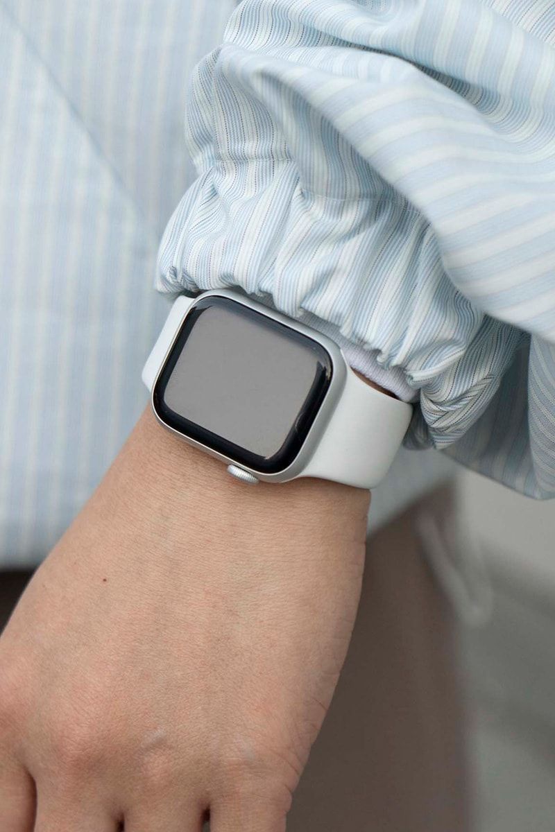 オーラリーのプルオーバーコーディネート | 241215-1549-45 佐藤雅一 6枚目の写真