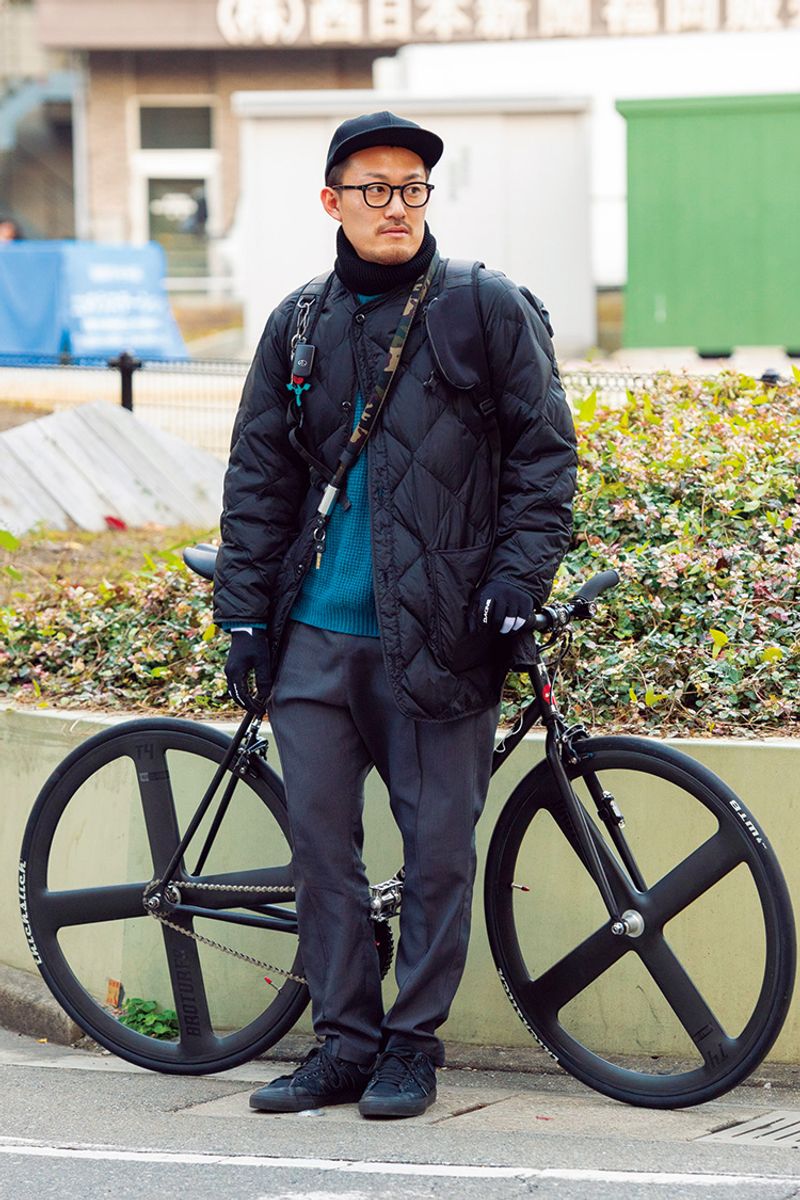 温かく動きやすく、でも黒基調で街っぽく 佐々木智浩