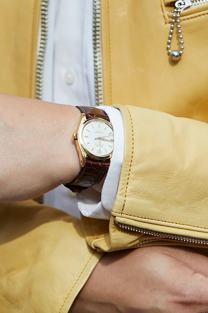 「革ジャンのインナー、何着る？」キレイめ、個性派etc.街の“技アリ着こなし術”を総チェック！ - 5枚目の画像