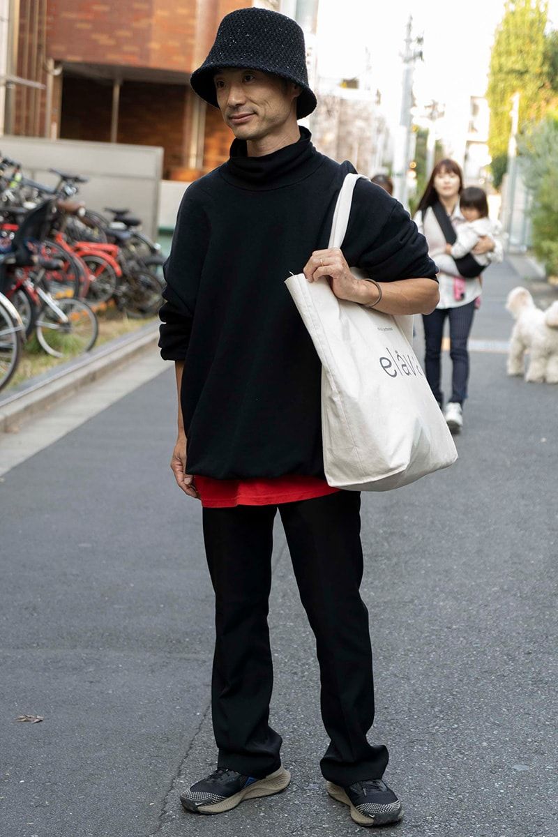 久米繊維のスウェットコーディネート | 241216-1739-26 俊野芳明