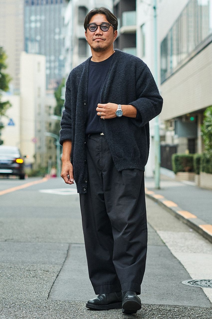 ブラックコーデを成功に導く簡単テクニック。素材、小物、意外な挿し色候補 - 1枚目の画像