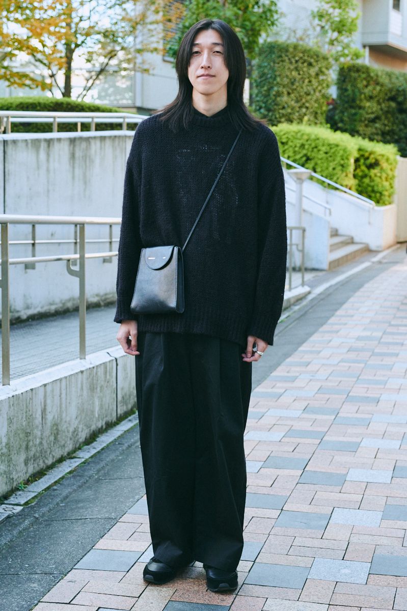モード感の漂うオールブラックコーデ 小野恭平