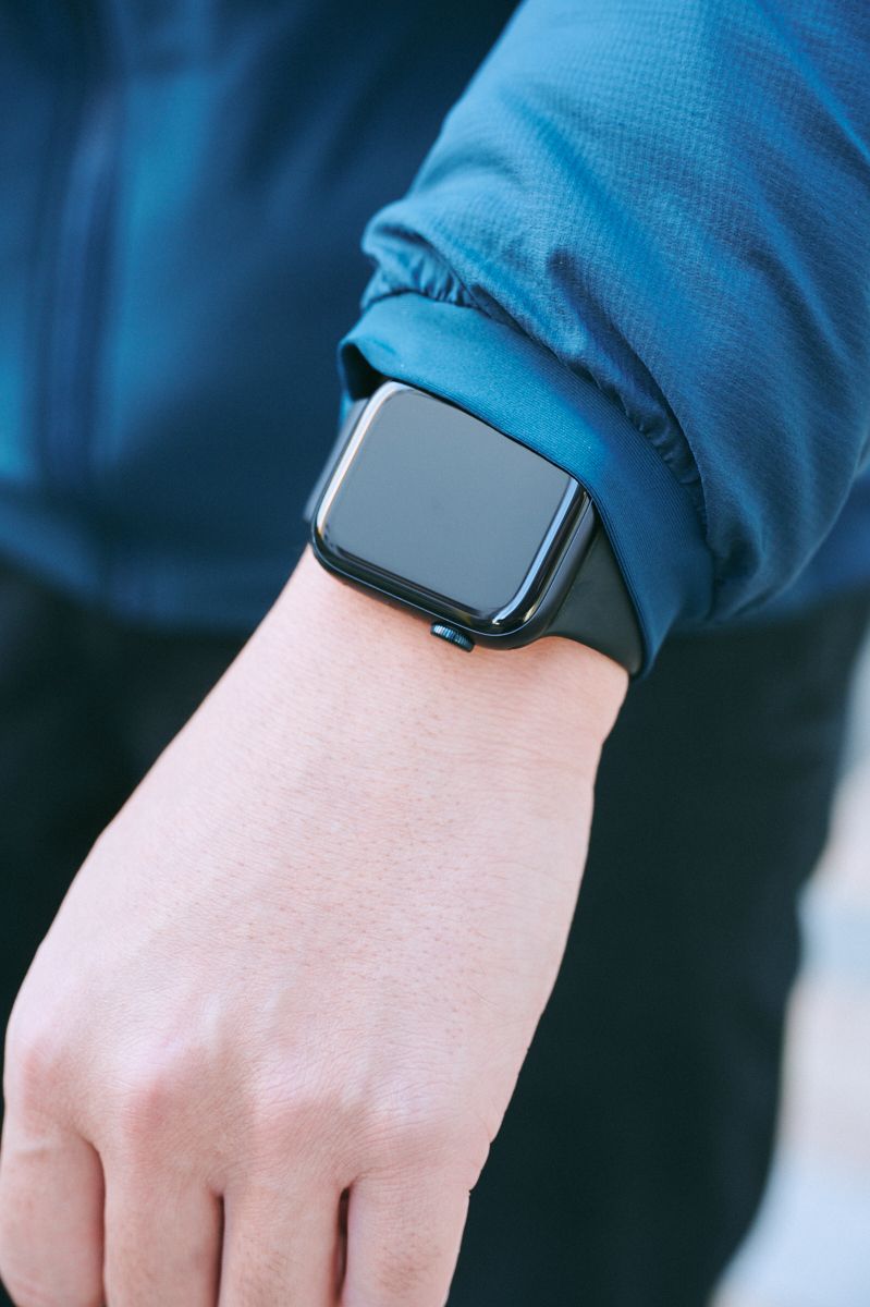 全身アウトドアブランドであふれるテック感 藤井卓実 5枚目の写真