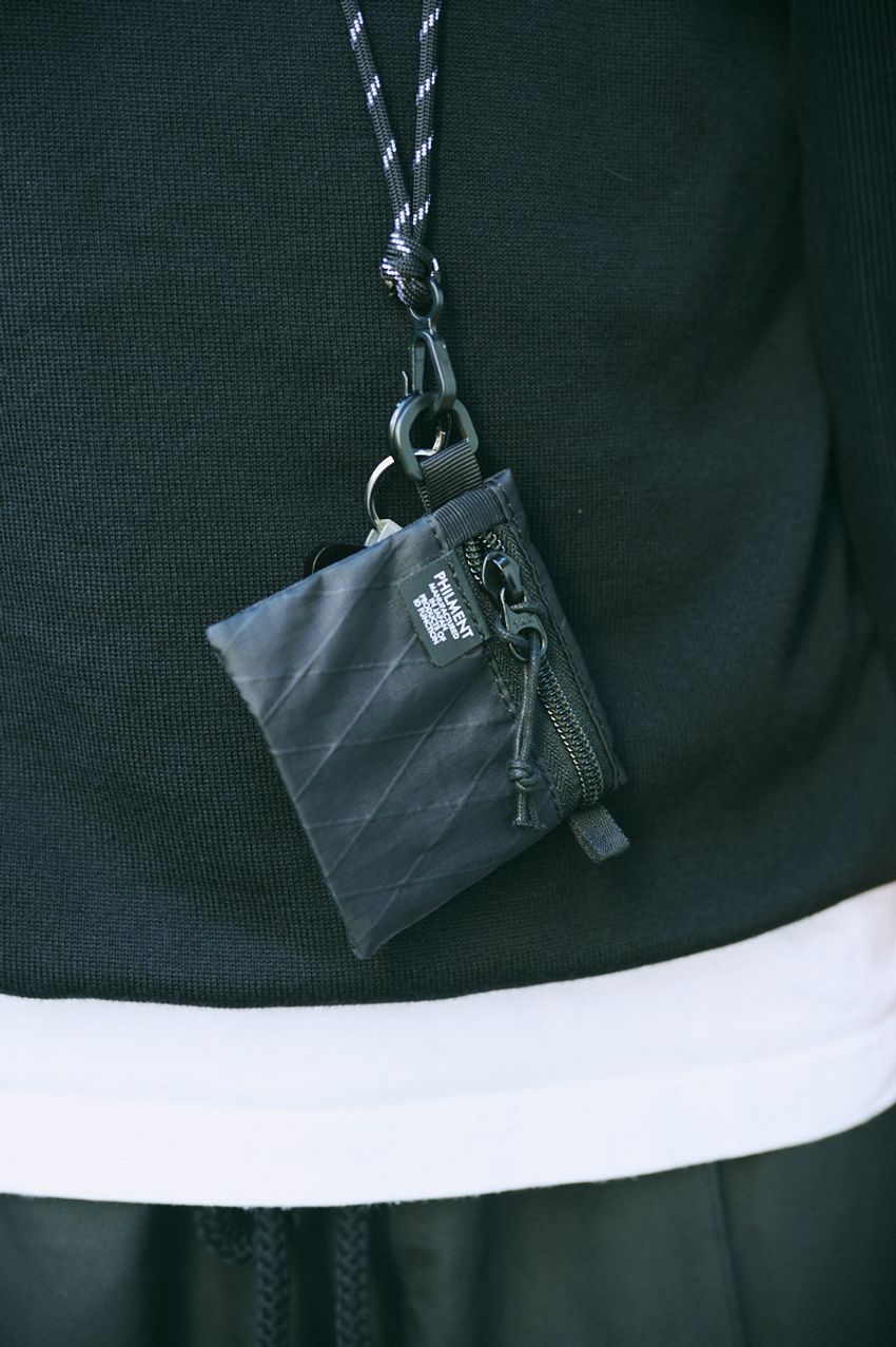 「バブアー」の“コラボアウター”を着こなす洒落者3人をスナップで。お相手はサイ、マーカウェアetc. - 3枚目の画像