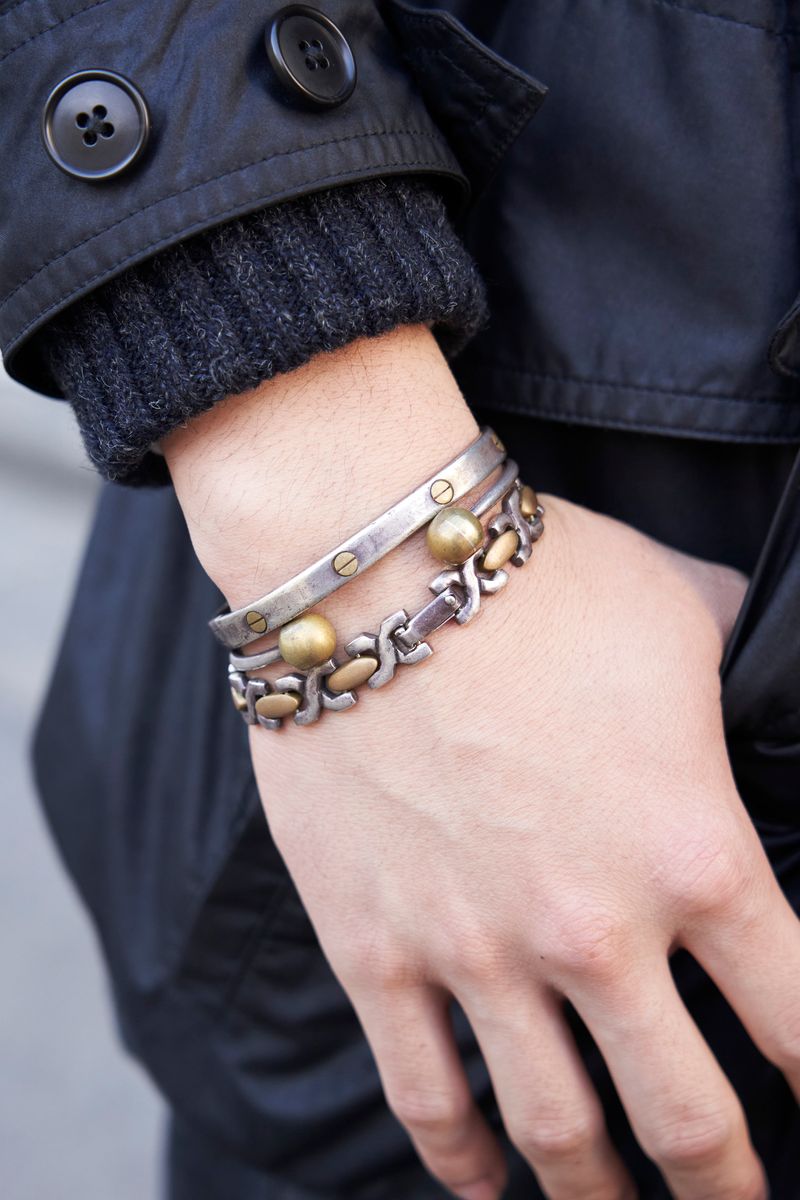 インパクト大の太縁メガネと黒コーデが融合 コッピー 5枚目の写真