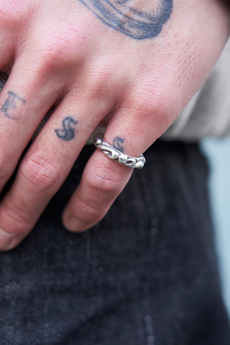 ロスアパのパーカはダウンベストと相性良し KUSS 7枚目の写真