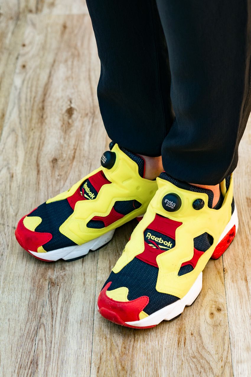 【シルエット問題】やっぱりロングコートは“細パンツ”が好相性！3人の大人たちのコーデ好例 - 10枚目の画像