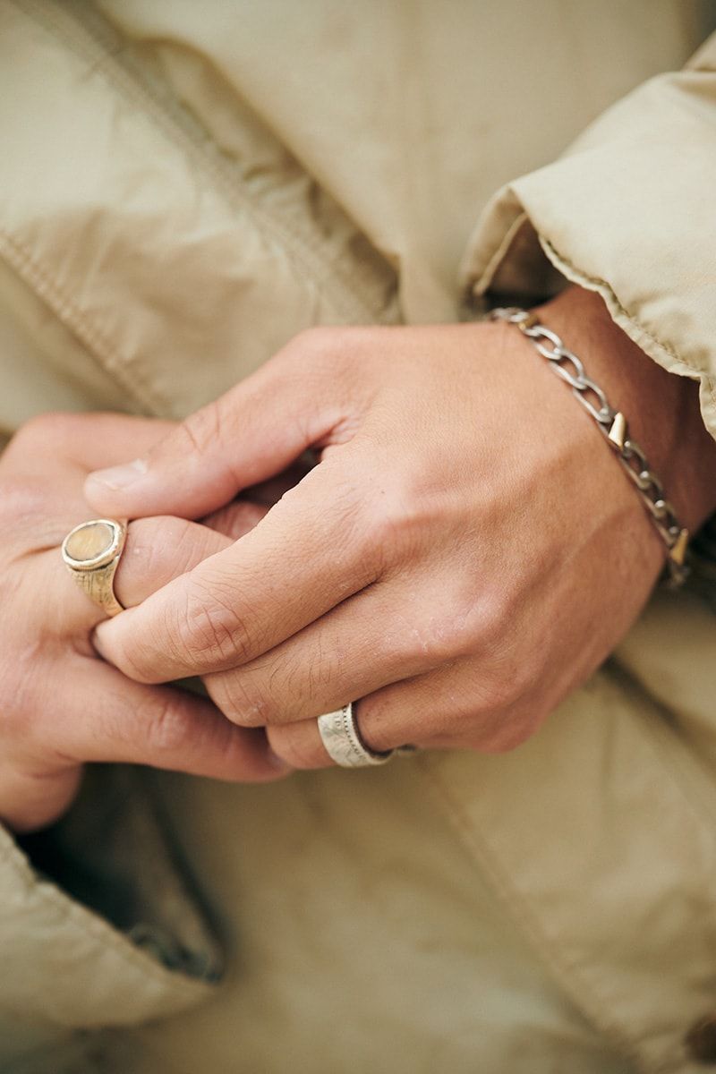 ロッキーマウンテンフェザーベッドのダウンジャケットコーディネート | 241215-1618-06 石橋大知 2枚目の写真