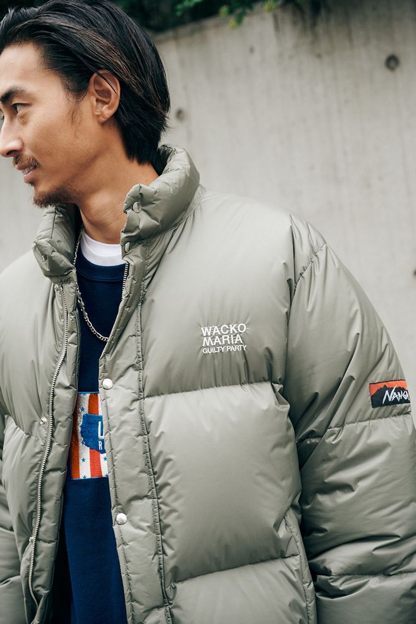 ワコマリアコラボも！バリエーション豊かな「ナンガ」のダウン、街角の3人の着こなし - 5枚目の画像