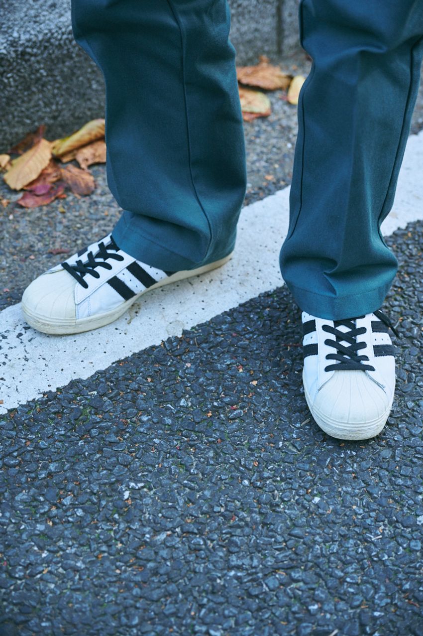 【最新版】冬も頼れる「ディッキーズ」、12月の街角で見つけた3名の着こなし巧者たち - 8枚目の画像