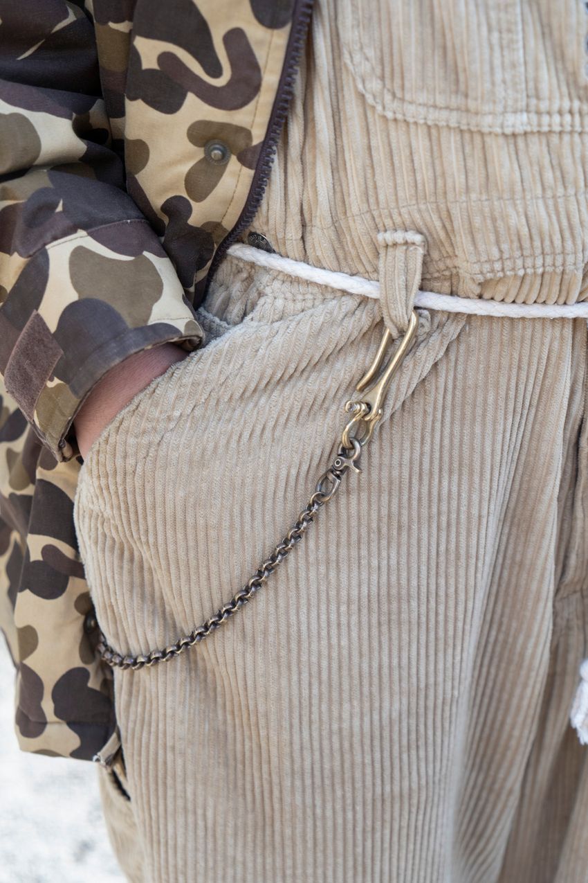 【街頭調査】「ウォレットチェーン、どのブランド着けてる？」クロムハーツ、ラルフ……代表3名の答え - 6枚目の画像