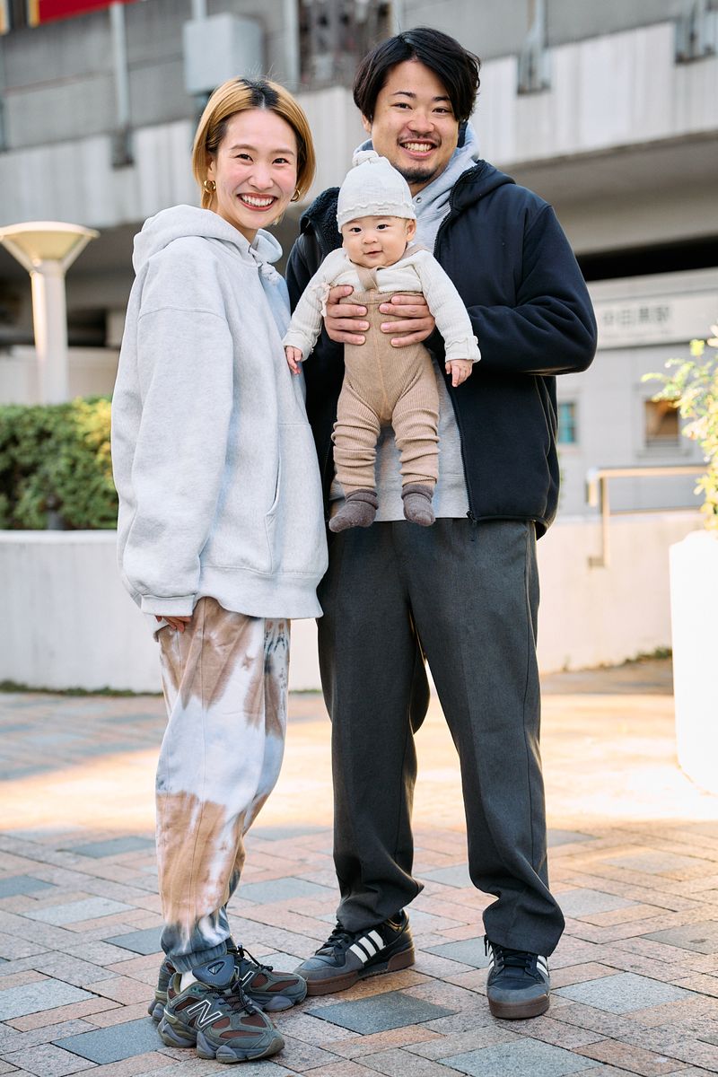 黒、茶、グレー。家族で繋がるリンクコーデ イトショー