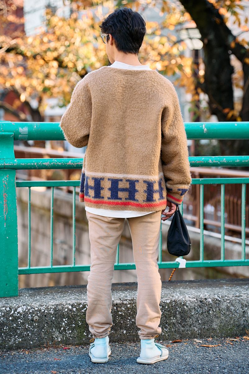 ソックス履きサンダルのワンマイルコーデ 稲葉 朗 3枚目の写真