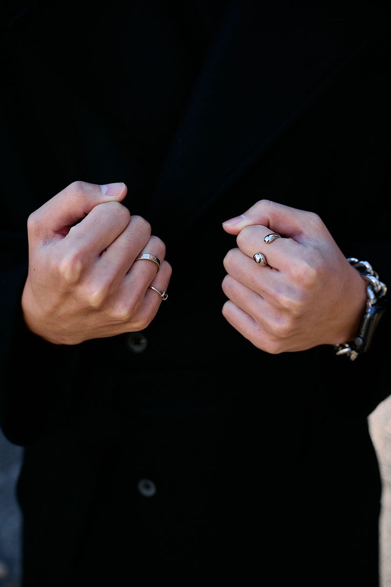 ロングコートとスラックスで作るAライン 石黒海都 5枚目の写真