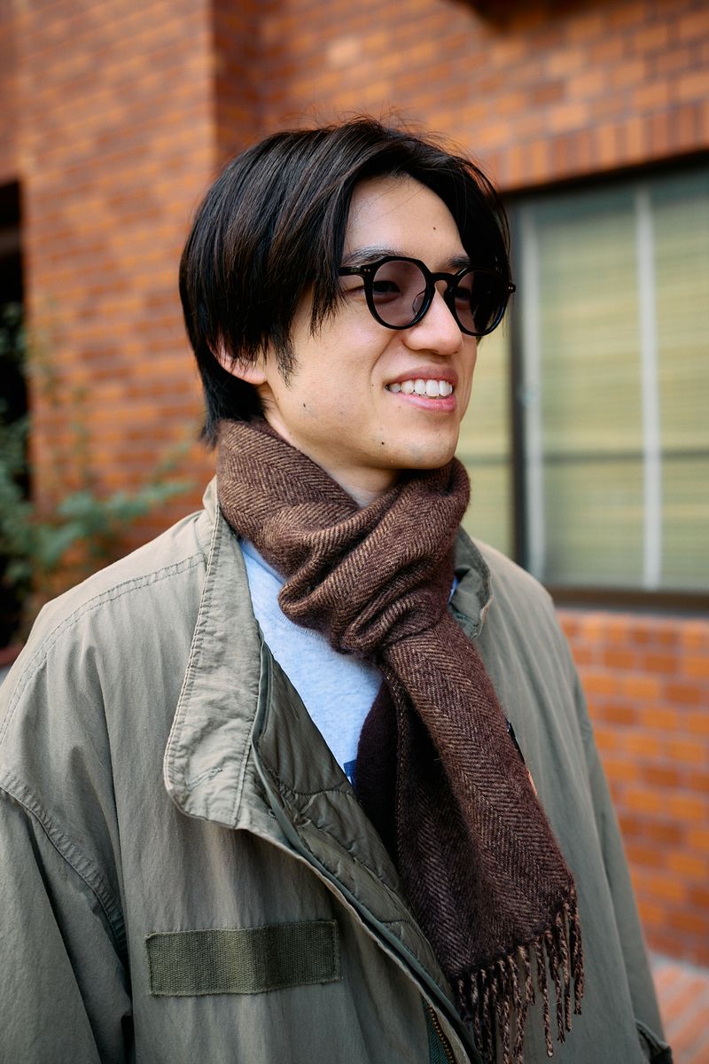 オーバーサイズのモッズコートを黒で締める 小川雄太郎 5枚目の写真