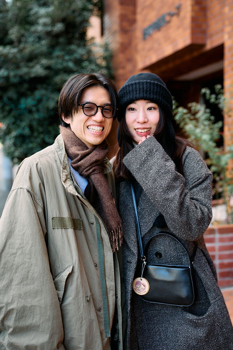 オーバーサイズのモッズコートを黒で締める 小川雄太郎 4枚目の写真