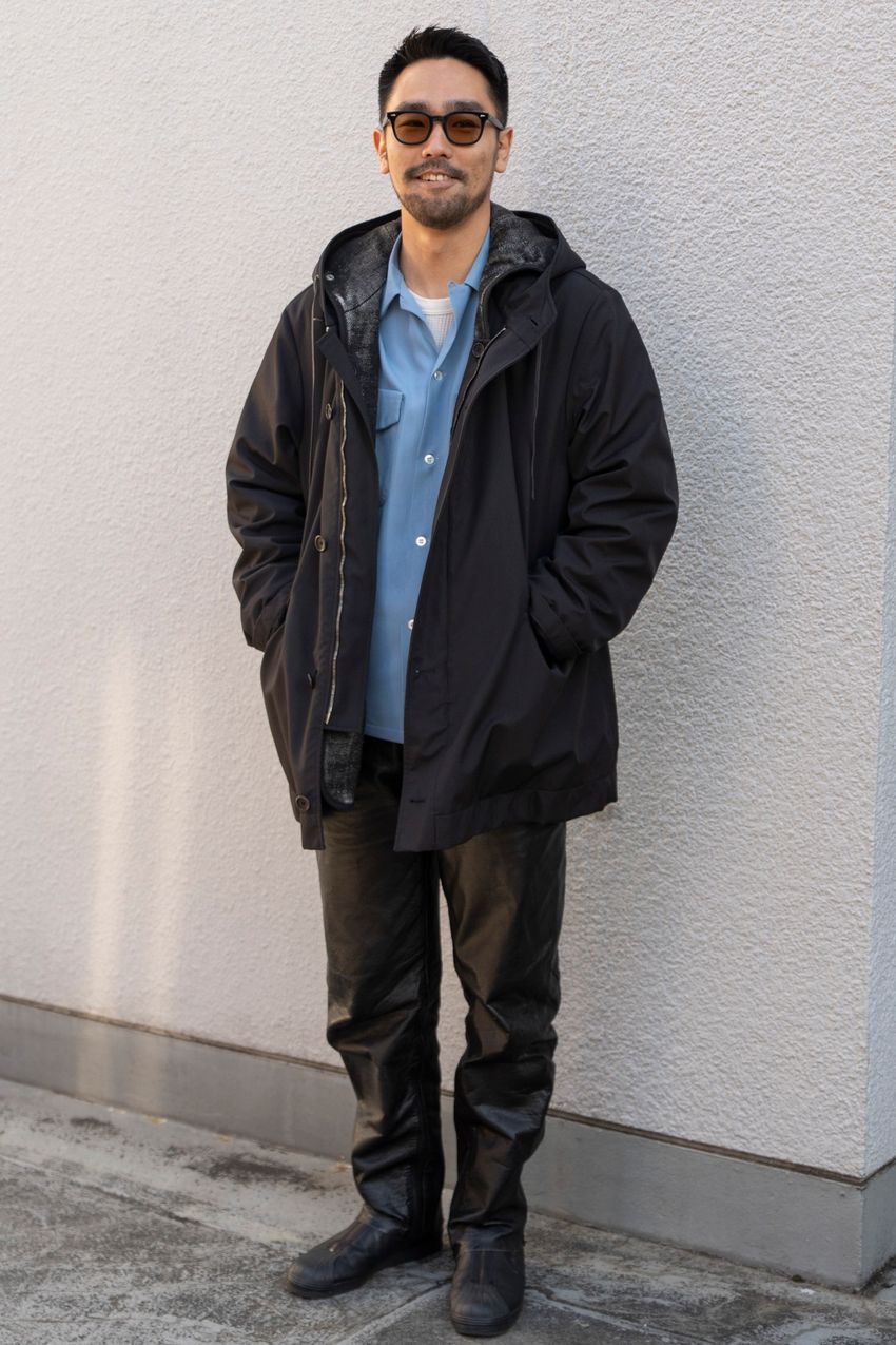 「ブラックコーデに何色を挿すか問題」。街の洒落者たちの回答とその起用法をチェック！ - 4枚目の画像