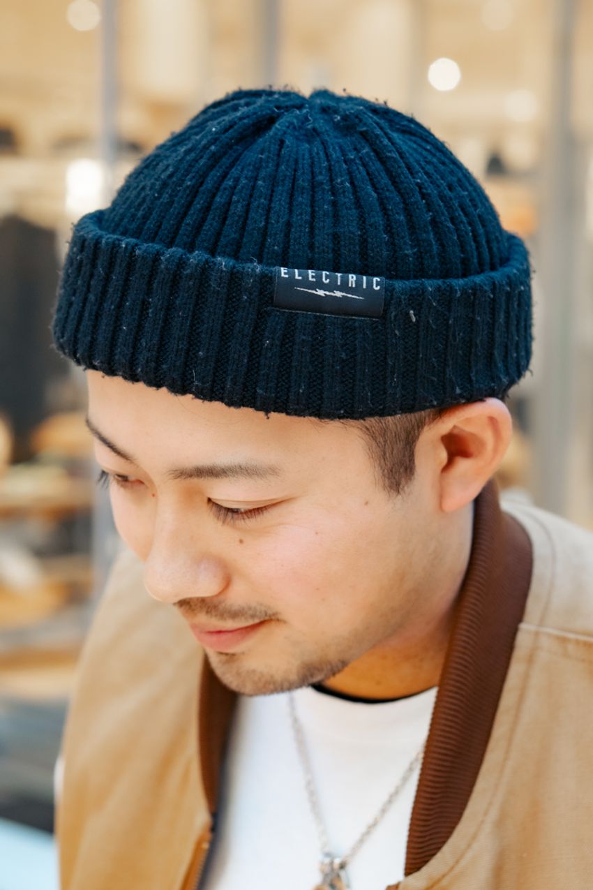 人気の「カーハート」コーデ3選！ 街の上級者たちが愛用するアウター、リュック、そして…… - 10枚目の画像