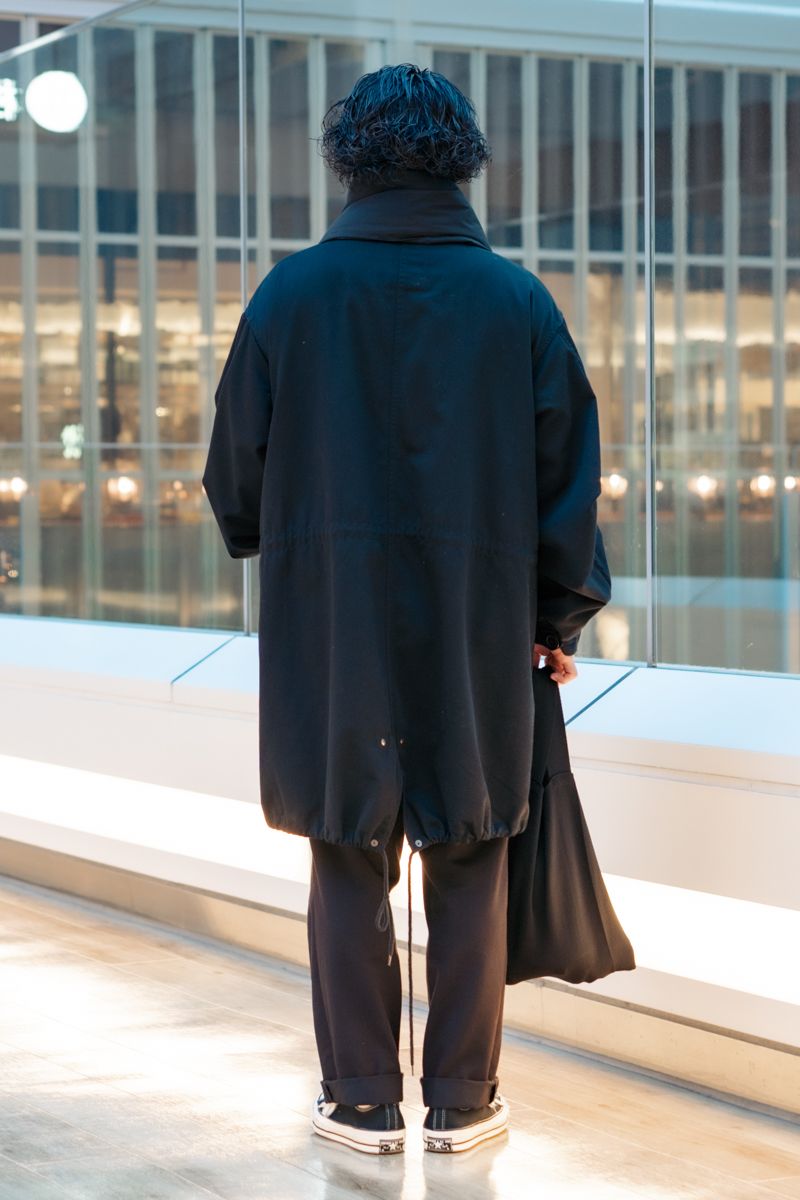 アダムエロペのコートコーディネート | 241218-1126-49 佐藤良輔 2枚目の写真