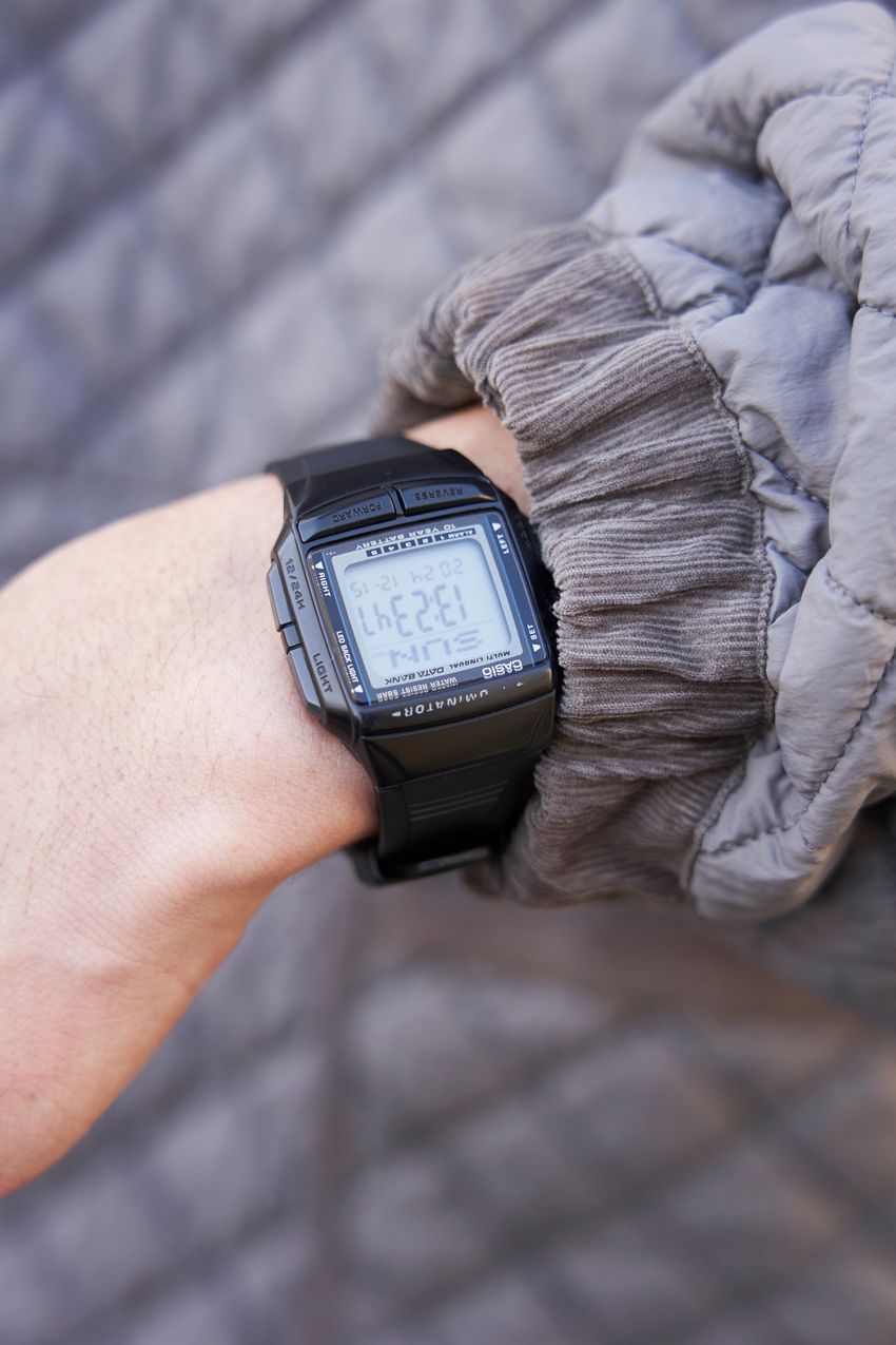 マルジェラ、プラダ、ボッテガetc.ハイブランドのリアルコーデ好例を3人の街角スナップで - 9枚目の画像