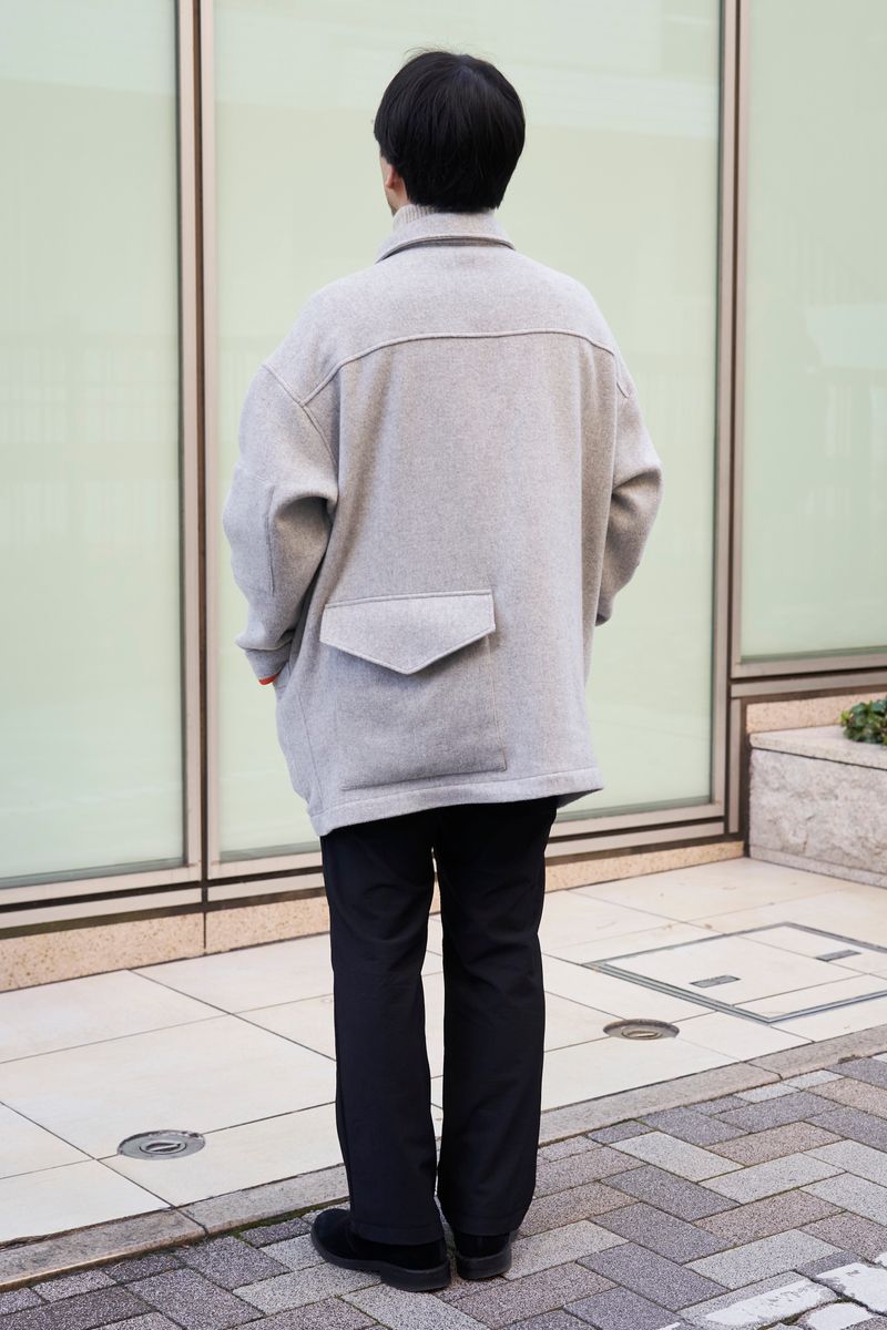 エレメントーンのコートコーディネート | 241218-2120-30 景山 2枚目の写真