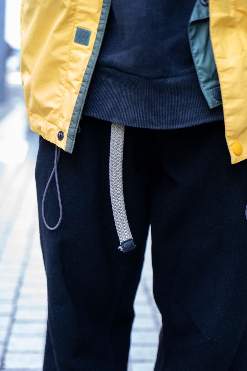 【街角人気上昇中】「マーモット」のアウターを街使い。洒落た大人のコーデ好例をスナップで - 7枚目の画像