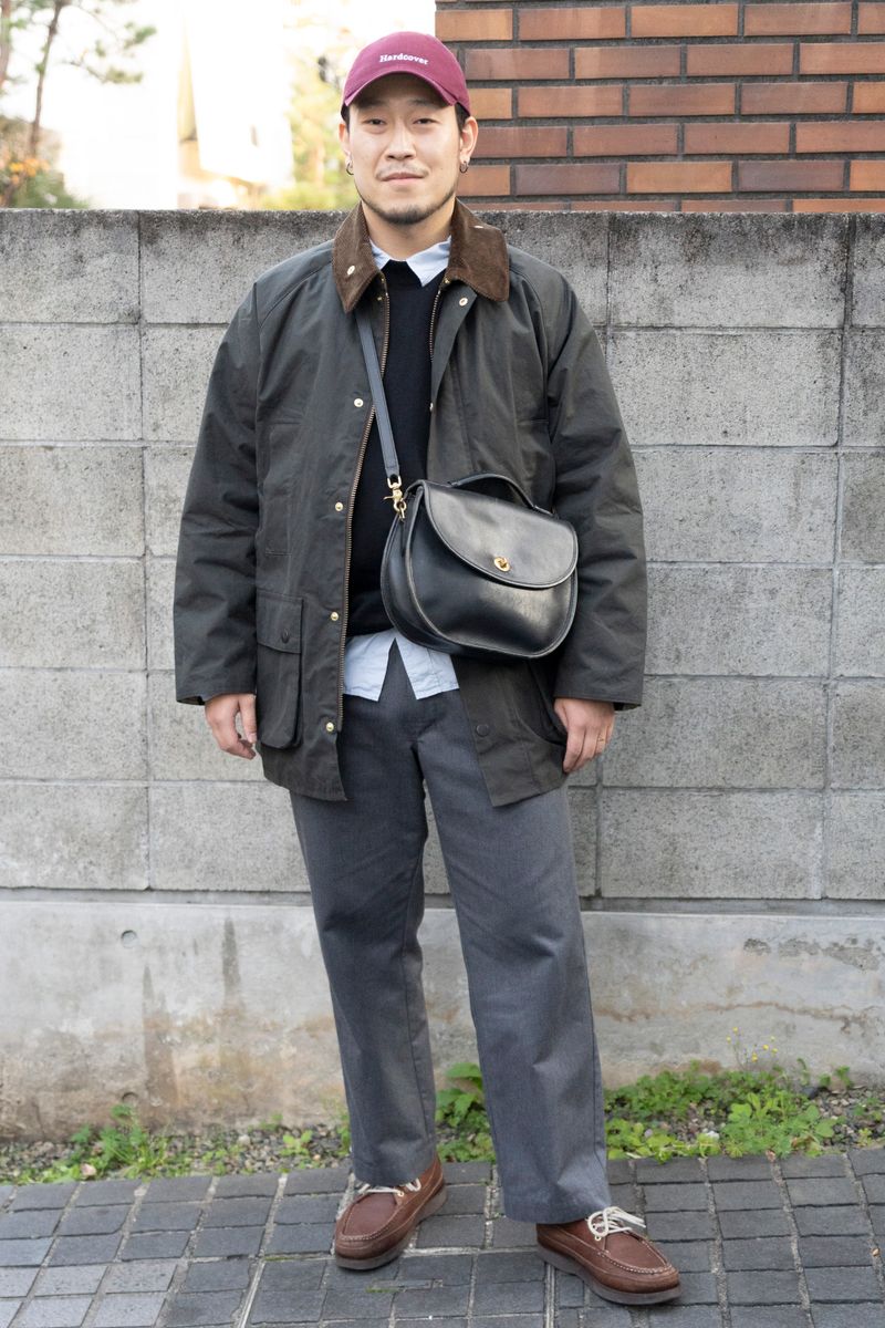 バブアー×マーカウェアのジャケットコーディネート | 241223-1234-12 佐藤忠輔