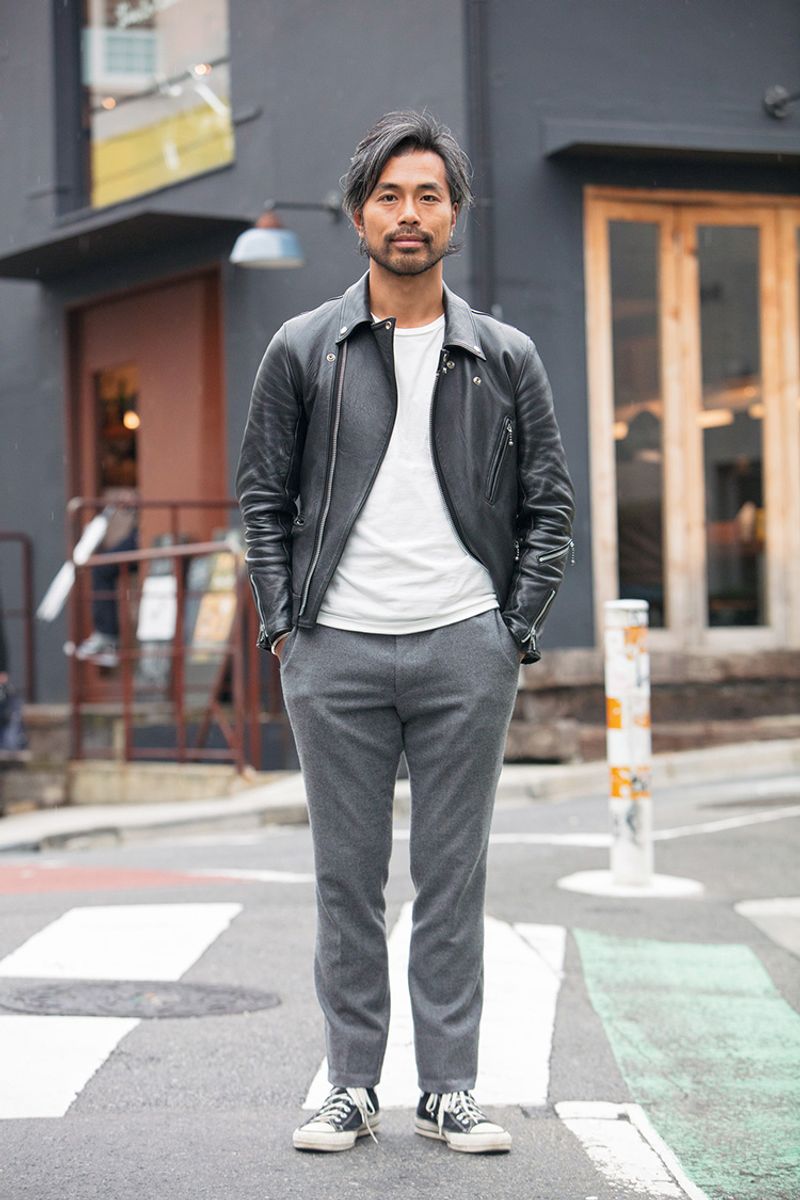 シンプルなのにお洒落に見えるモノトーンコーデ① 東山 倫太郎