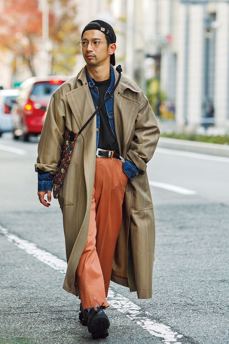 ビッグシルエットのコートをまとめる秀逸レイヤード 陣内勇人