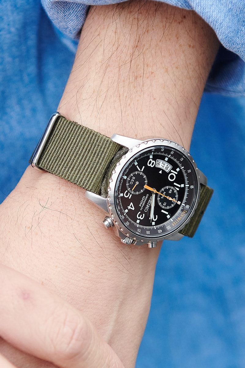 ギャップのシャツコーディネート | 250110-1330-28 小島景一朗 2枚目の写真