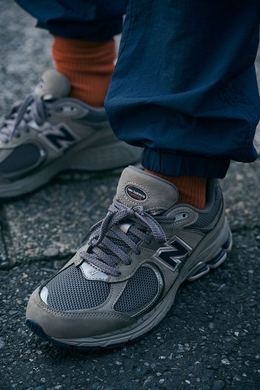 街角スナップで判明、“カラーバッグ”が人気上昇中！洒落者たちが選んだブランドは…… - 7枚目の画像