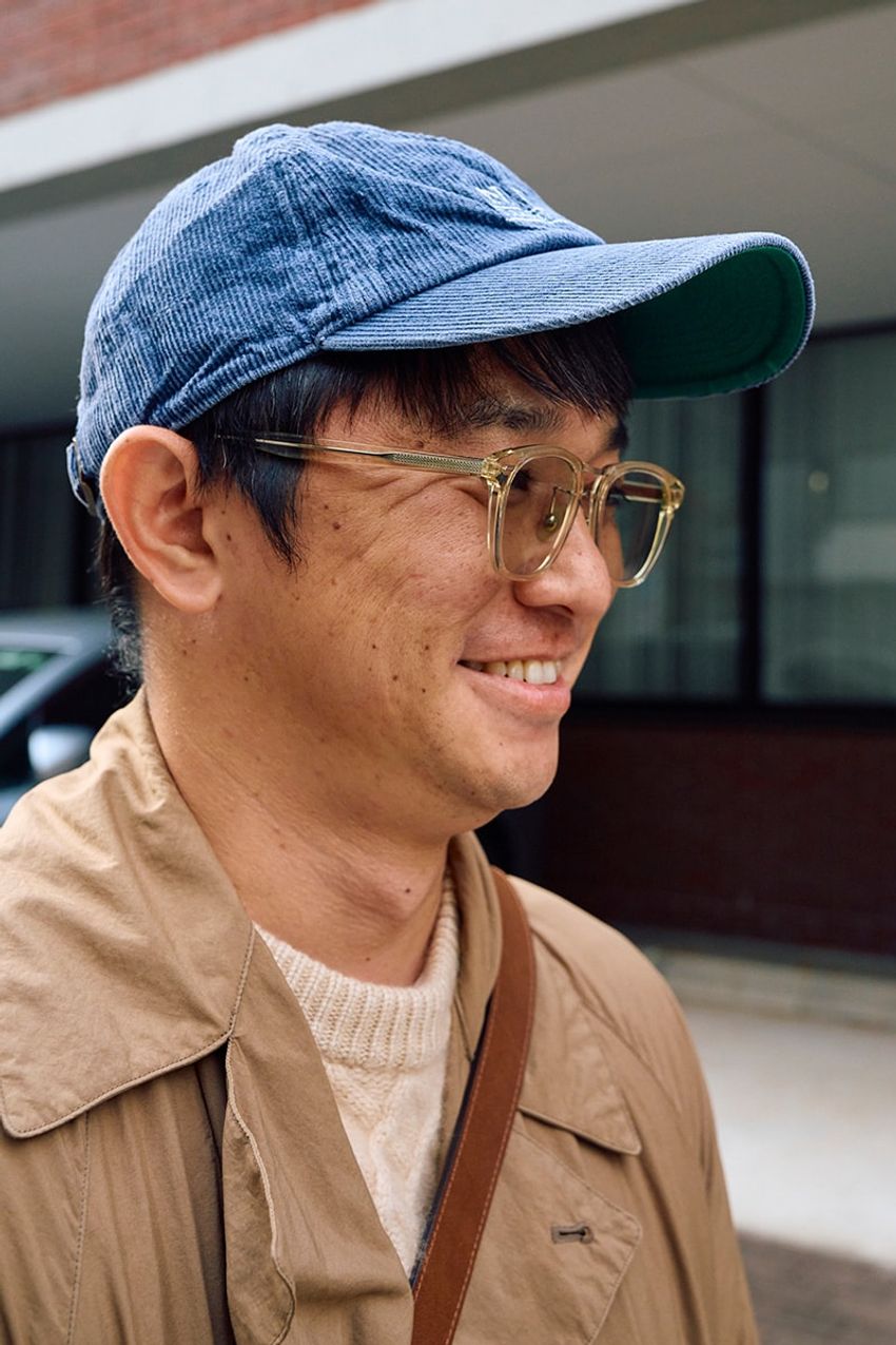 いつものコーデに羽織るだけでサマになる！「テアトラ」のコートを味方にした3名をスナップ - 9枚目の画像