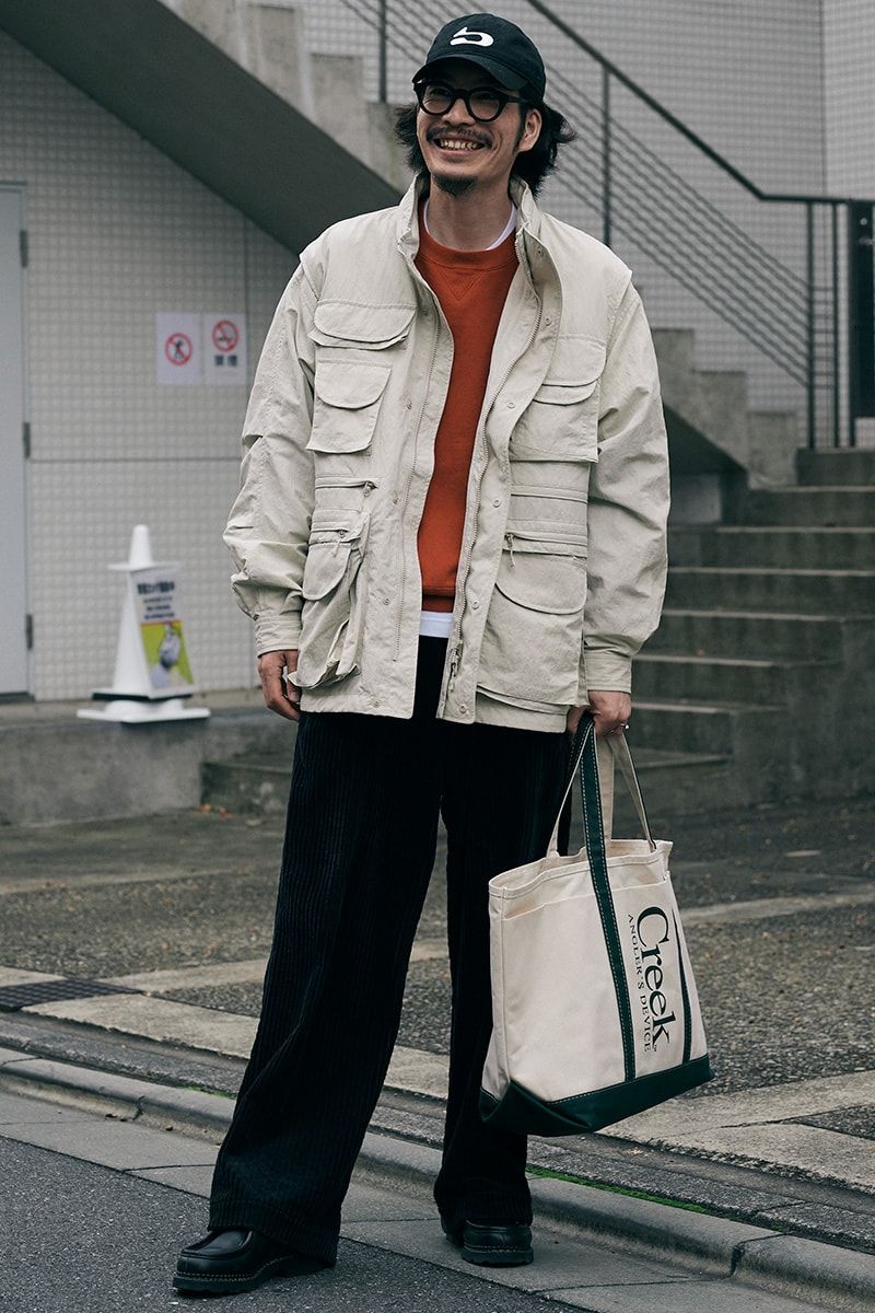 ジャケット＝ダイワピア39　パンツ＝ユニバーサルプロダクツ　バッグ＝クリーク　靴＝パラブーツ