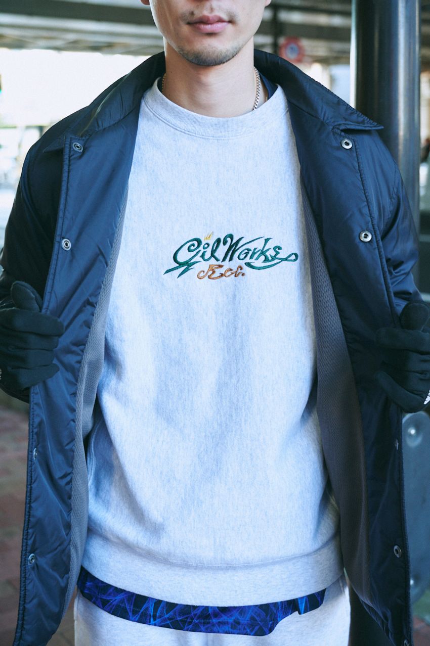 「上下スウェット」だけど洒落てる！着こなしの秘訣はユニクロ使い、レザー合わせ…… - 7枚目の画像