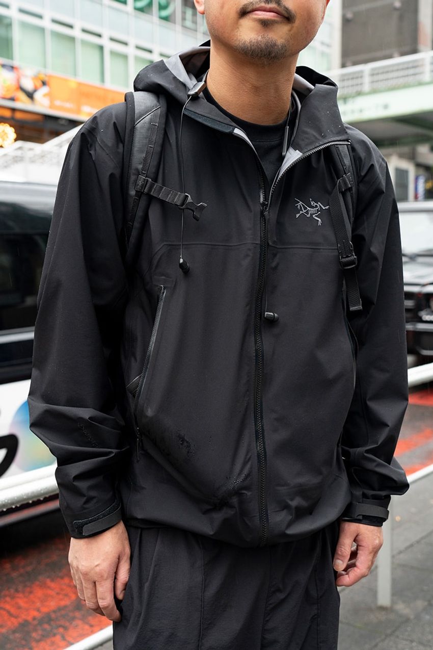 季節の変わり目はシェルパーカが活躍！パタゴニア、モンベル……街行く洒落者が選んだブランド - 9枚目の画像