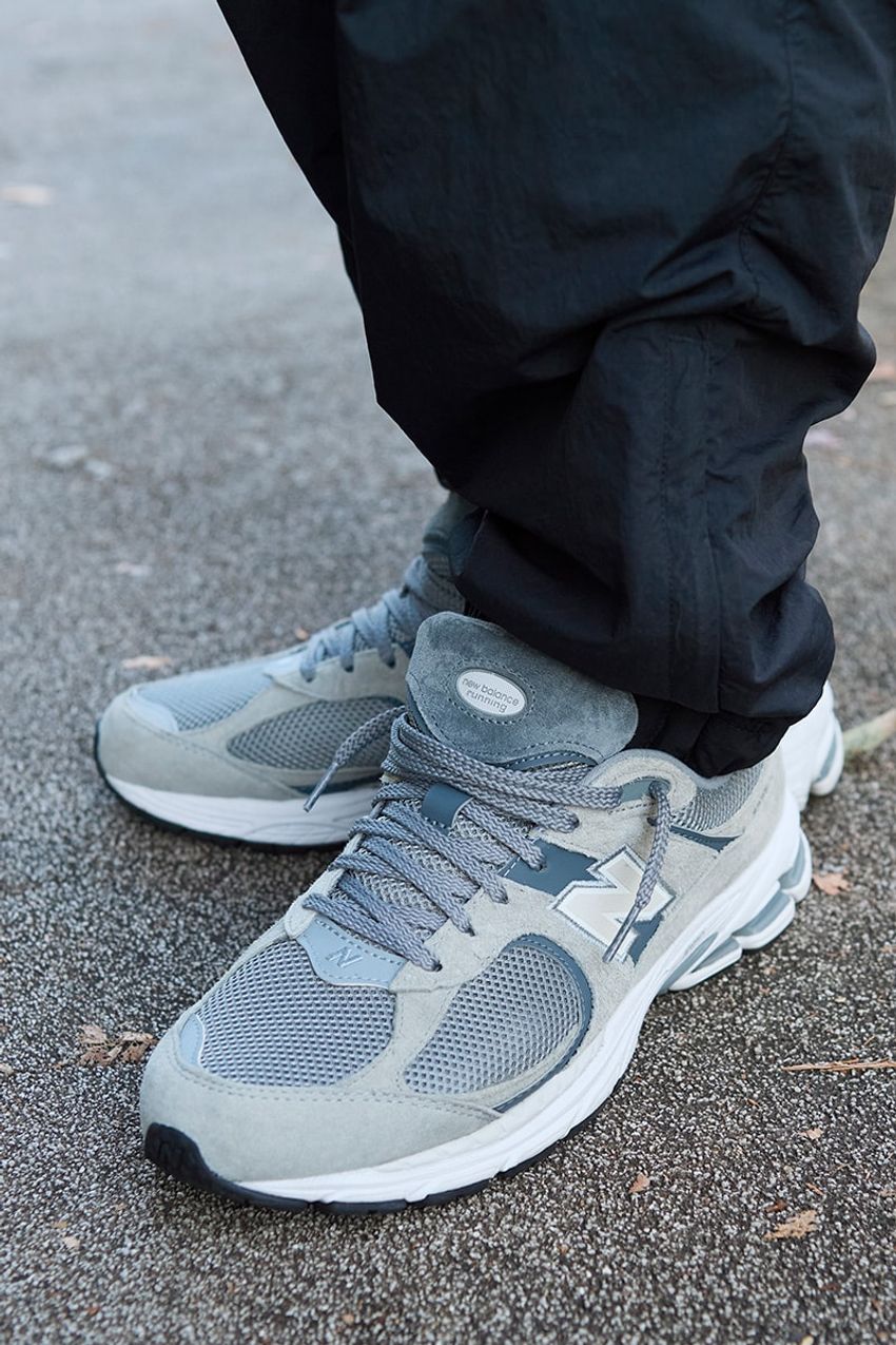 “ノースコラボ”も人気！30～50代の「シュプリーム」の取り入れ方。街で見つけた大人な装い5選 - 15枚目の画像