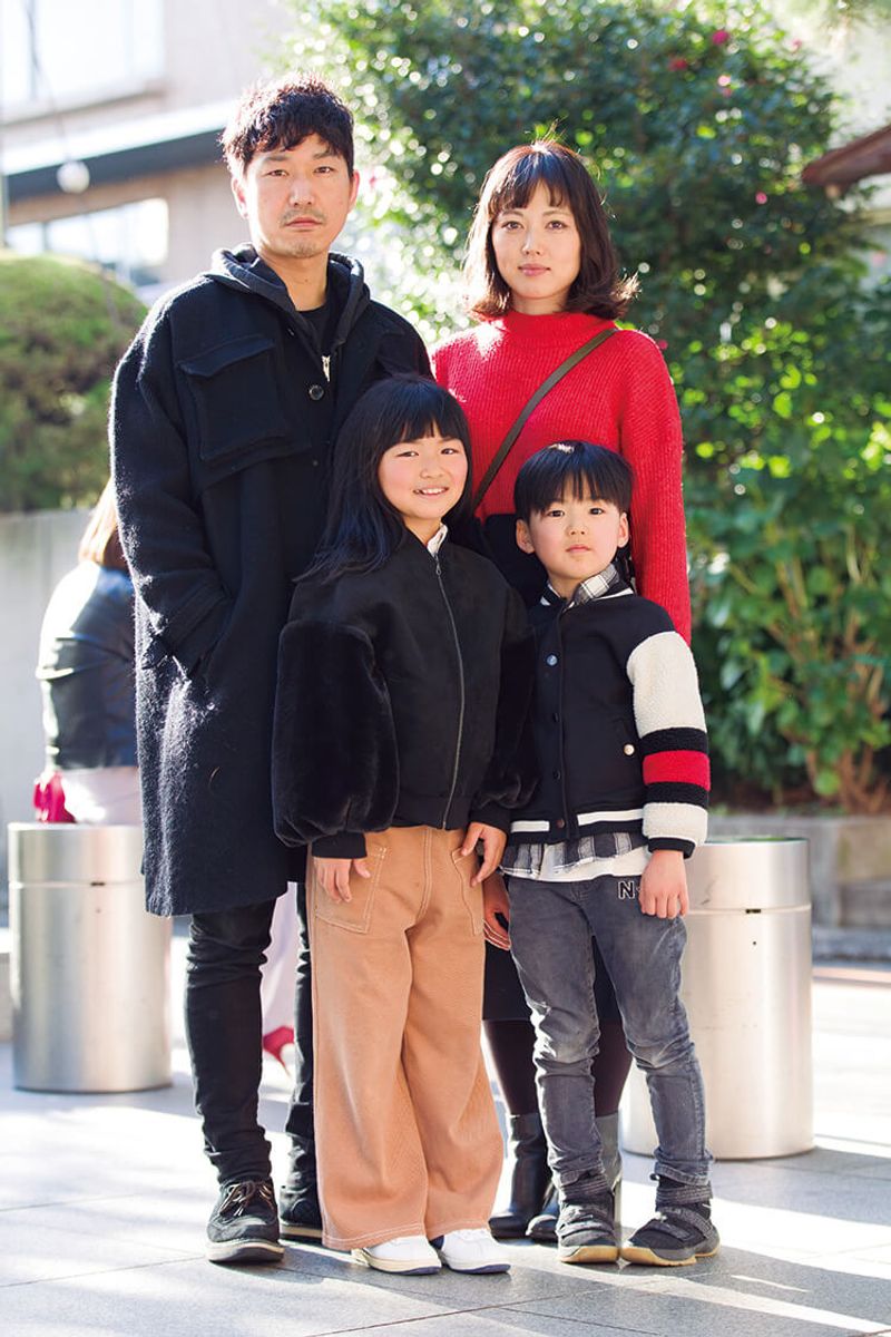 素材のニュアンスが優しいファミリーコーデ 菊谷眞洋