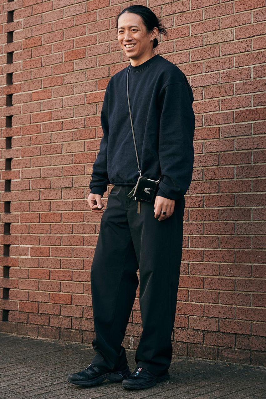 「オールブラック＋サロモン」で仕上げた大人の“モードストリート”スタイル3選をスナップで - 7枚目の画像