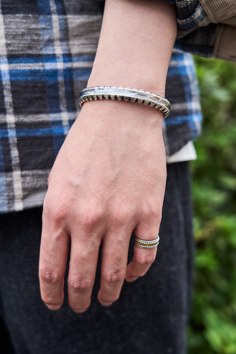 ノンネイティブのシャツコーディネート | 250116-1932-59 厳 浩然 2枚目の写真