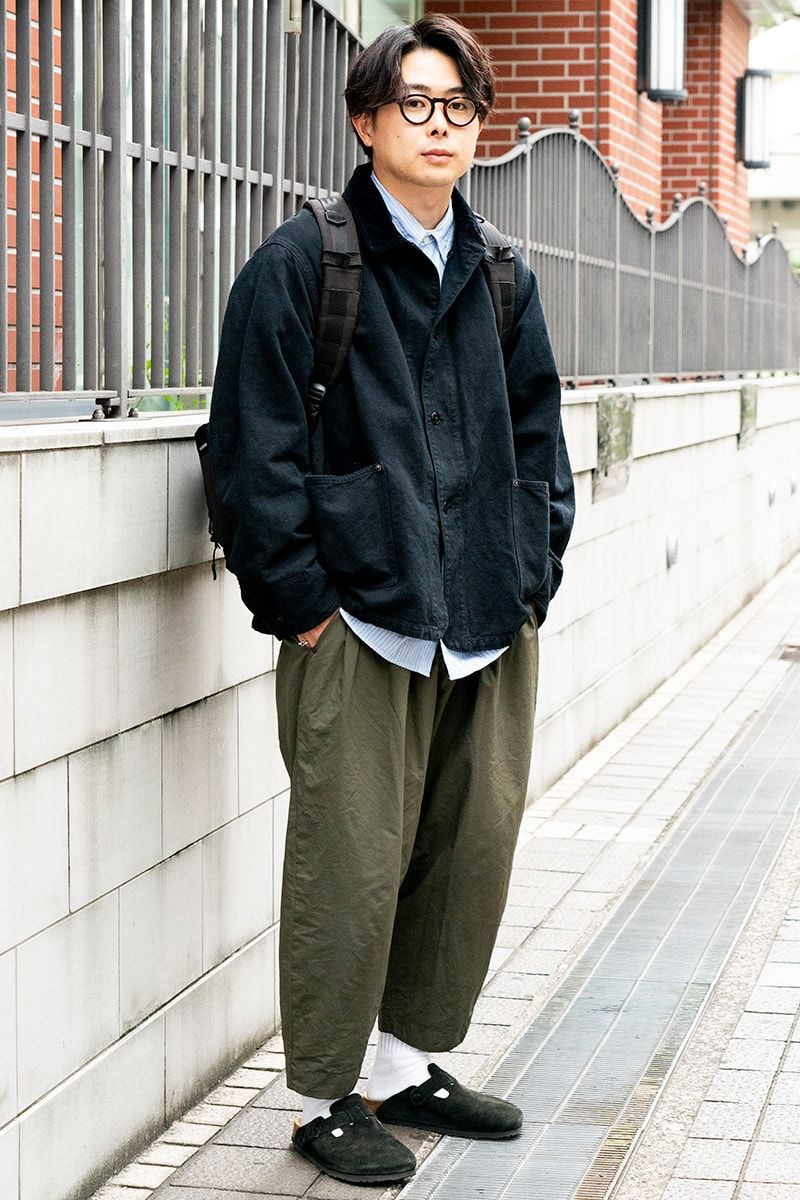 ジャケット＝キャプテンサンシャイン　シャツ、パンツ＝ともにポータークラシック サンダル＝ビルケンシュトック　腕時計＝オメガ