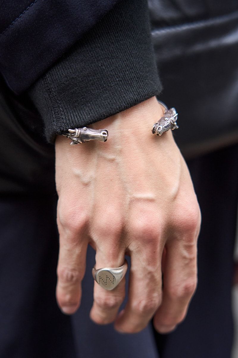 カラーのコートコーディネート | 250205-1613-40 長田真澄 3枚目の写真