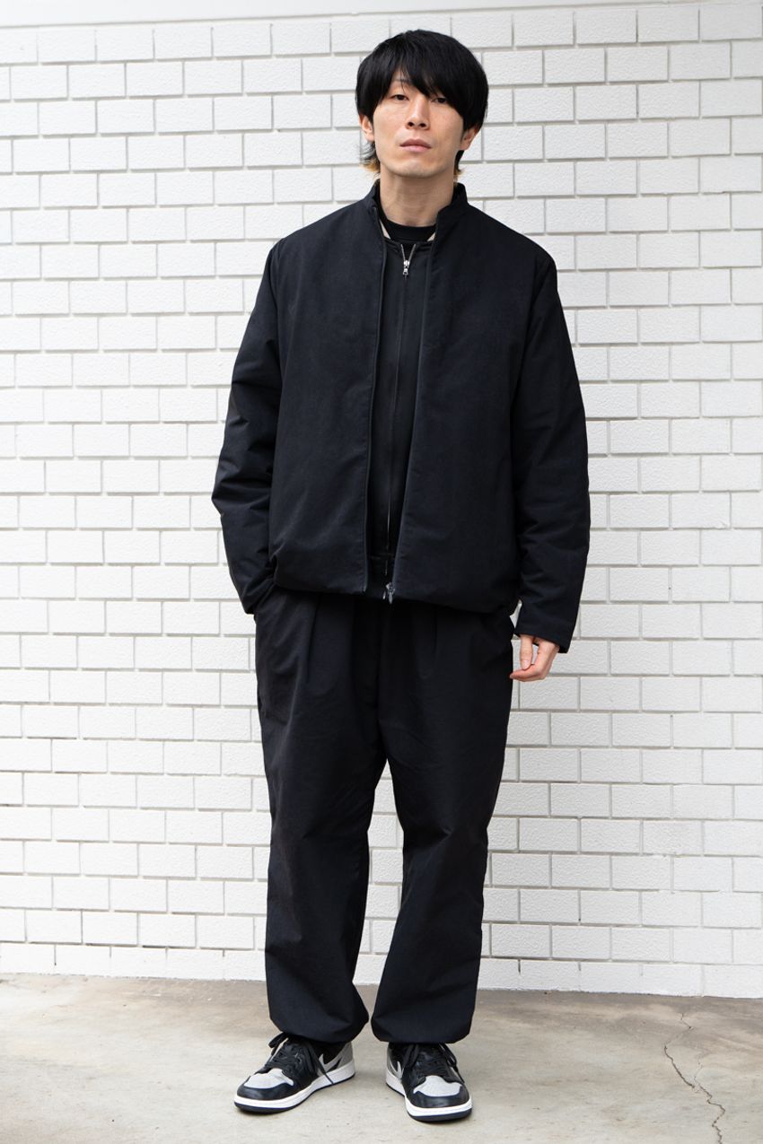 20代、30代、40代の“オールブラック”コーデ3選。装いのスパイスにはスニーカーを使え！ - 6枚目の画像