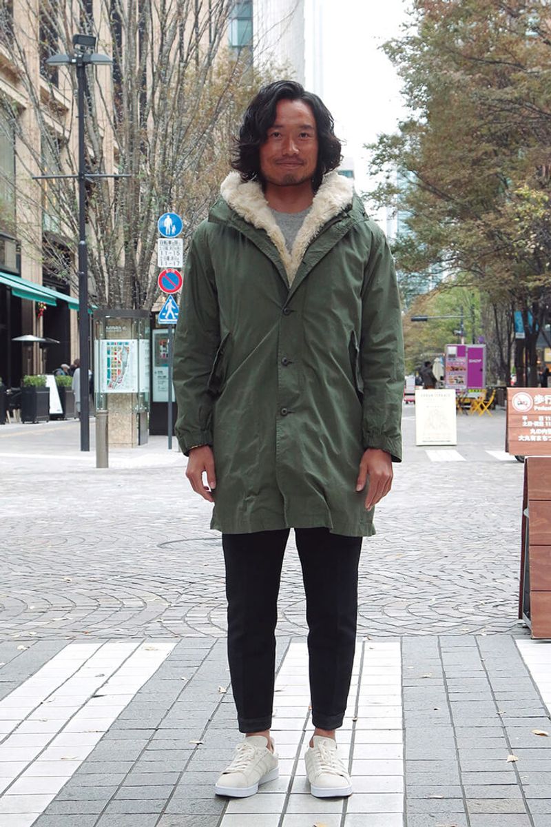 海男の琴線に触れる！日焼けの肌×モコモコ裏地のコート 北島豪士