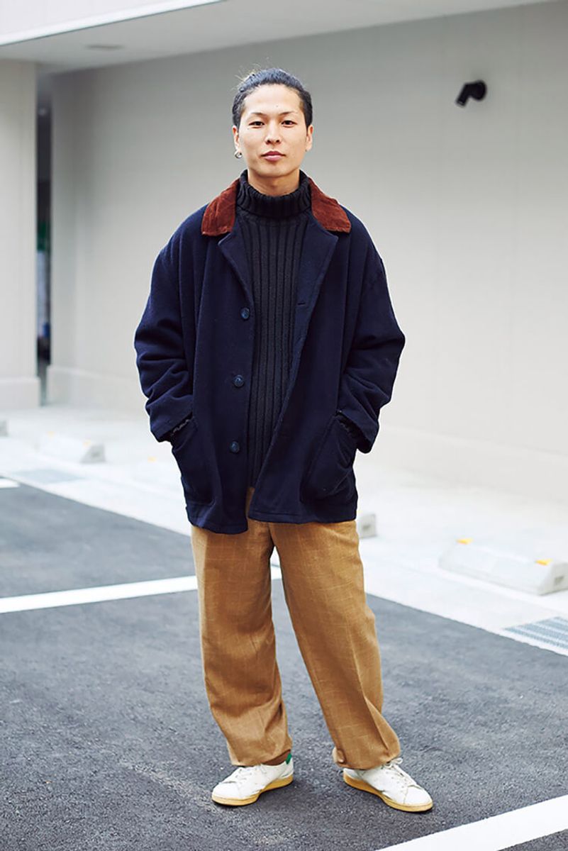 重めアウターを柔らかパンツで軽快に魅せる 菊池健太