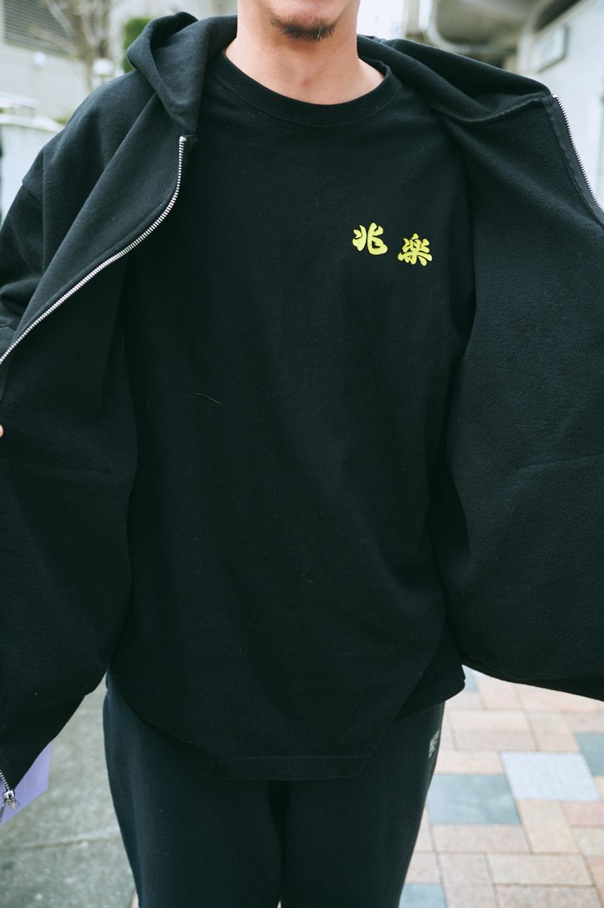 30代から学ぶジップアップパーカの着こなし術！着用ブランドはカーハート、ロスアパ…… - 2枚目の画像